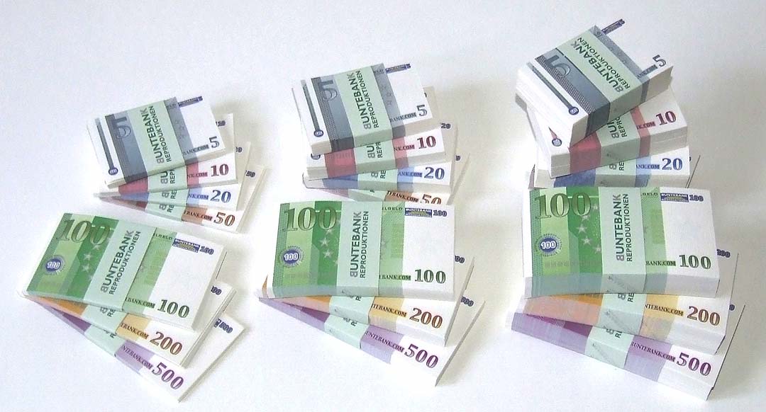 5 Euro Schein 100 Stück Banknoten Spielgeld € beidseitig bedruckt 